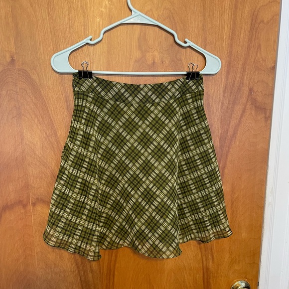 Urban outfitters circle skirt mini skirt. Size small. Gently worn. - Picture 3 of 5